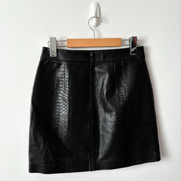 Aritzia Wilfred Patio Snake Print Faux Leather Mini Skirt Black Size 4 - Picture 5 of 7